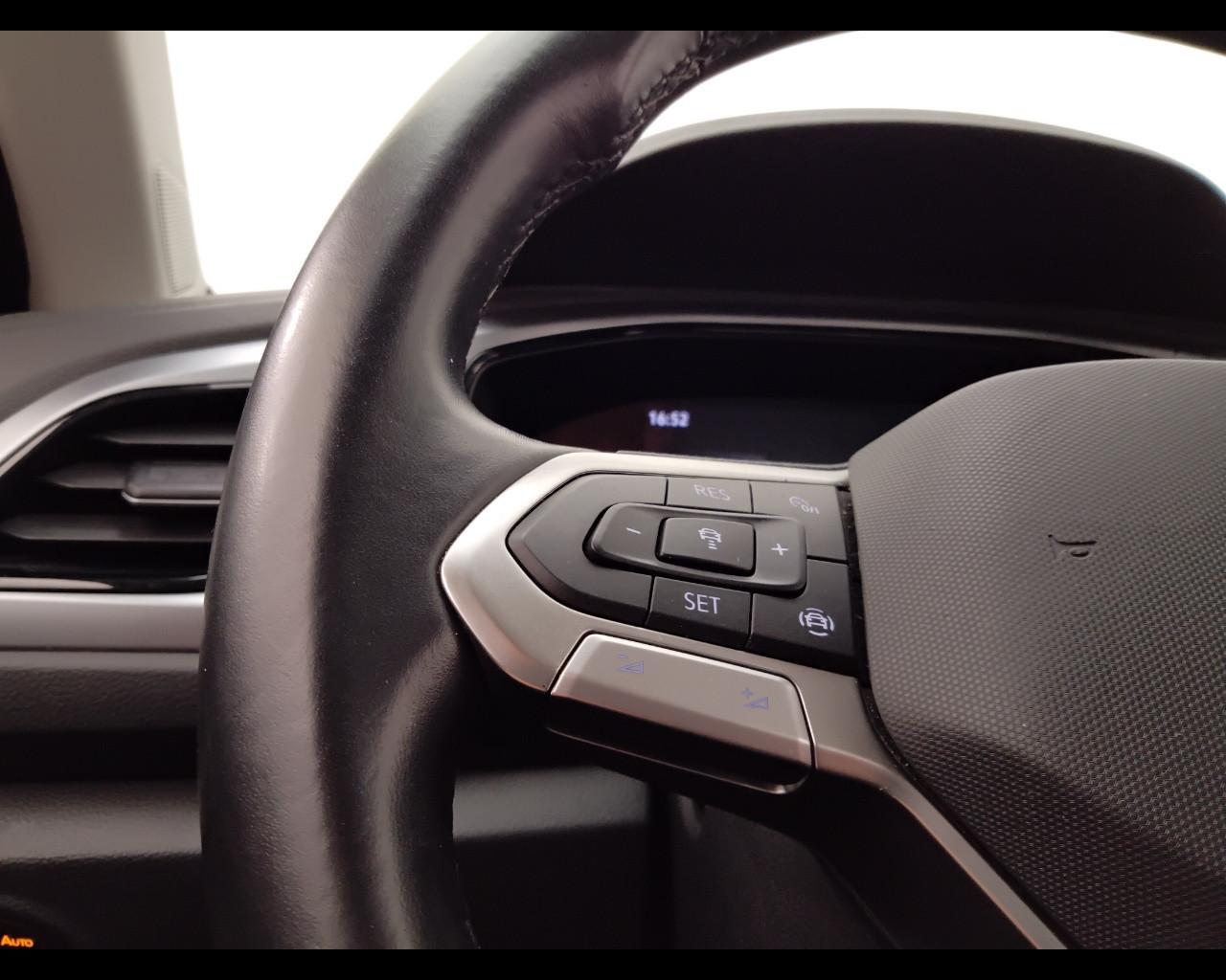 VOLKSWAGEN T-Roc 2022 - T-Roc 1.0 tsi Life 110cv
