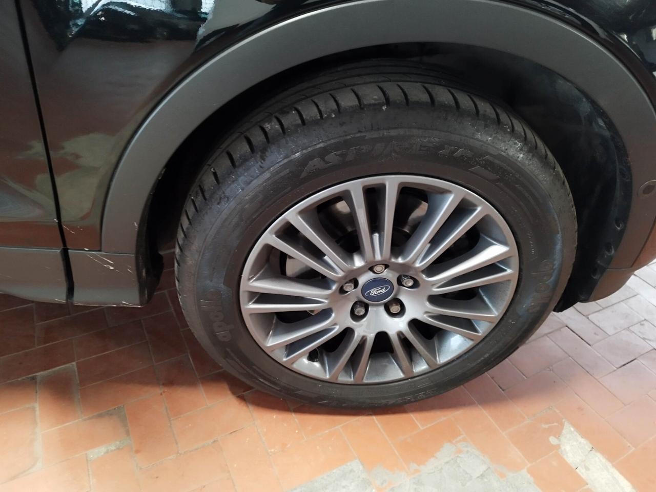 Ford Kuga 2.0 TDCI 4WD automatico- km 59700