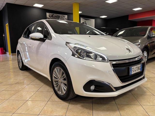 PEUGEOT 208 1° serie PureTech 82 5 porte ** km certif. **