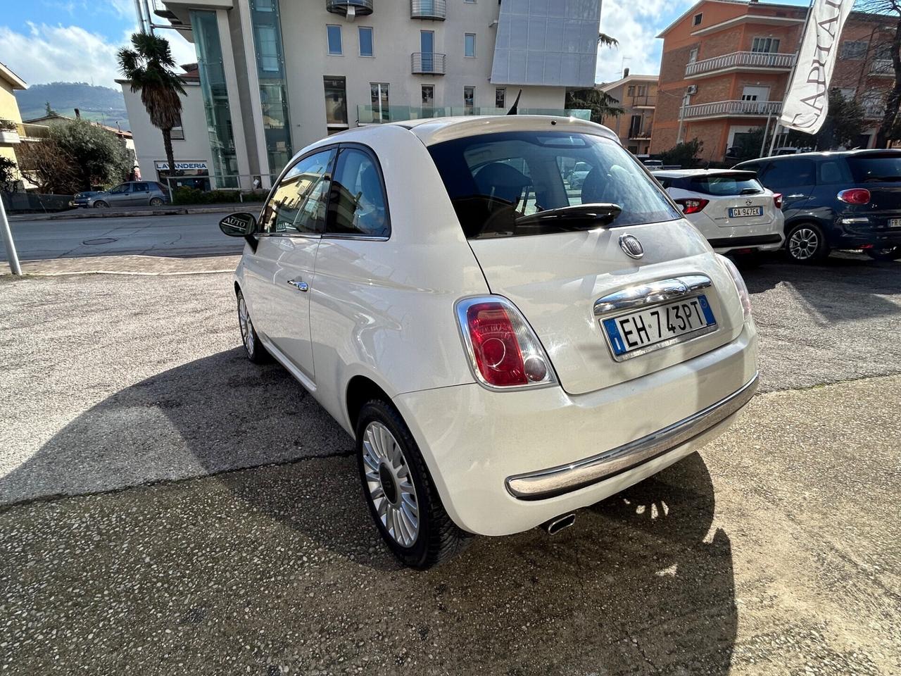 Fiat 500 1.3 MJ ( DIESEL) LOUNGE “ Neopatentati “