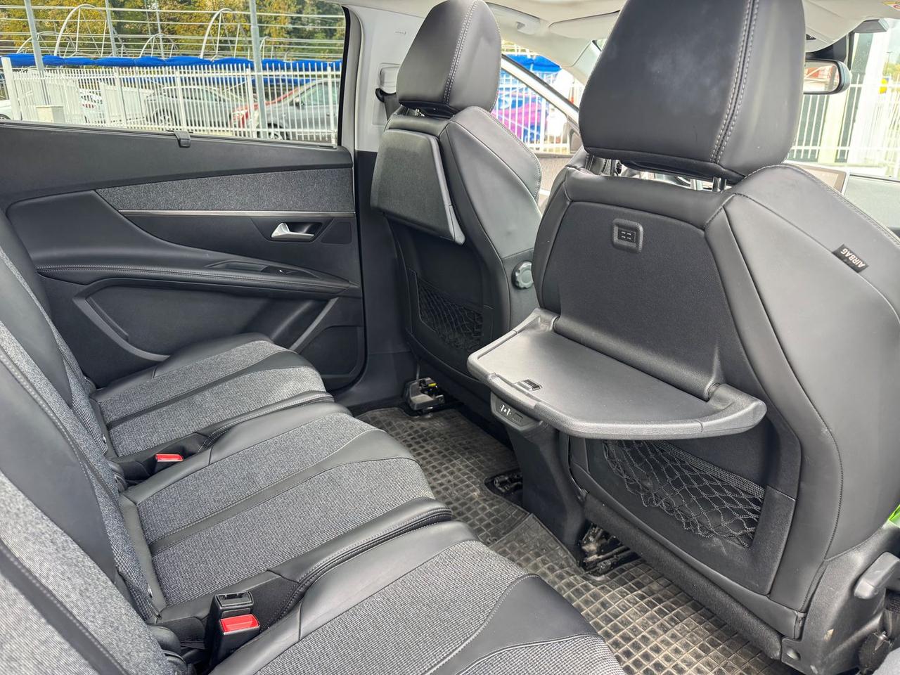 Peugeot 5008 1.5 Blue HDI 130 Allure 7 Posti #7721