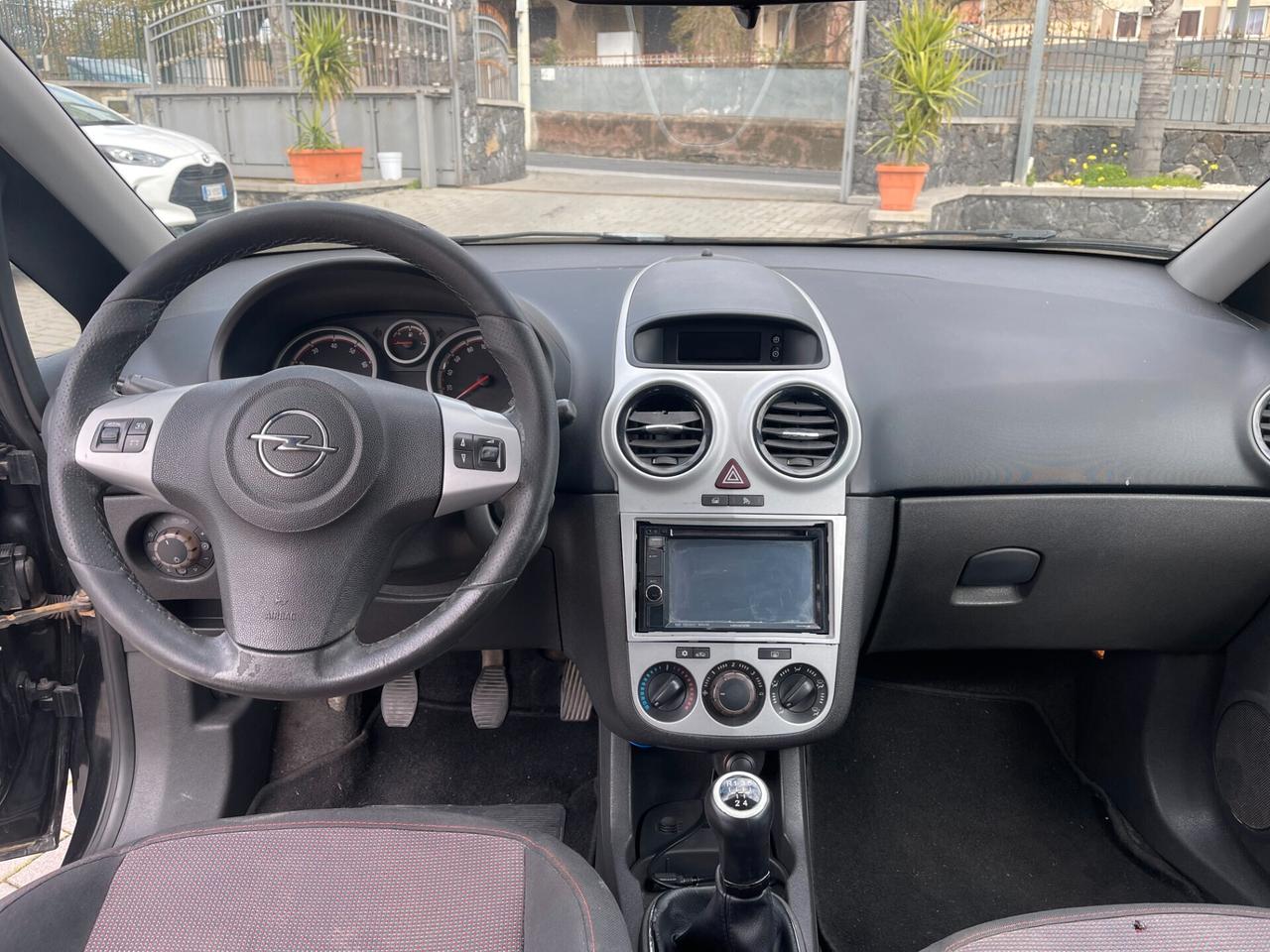 Opel Corsa 1.2 Sport