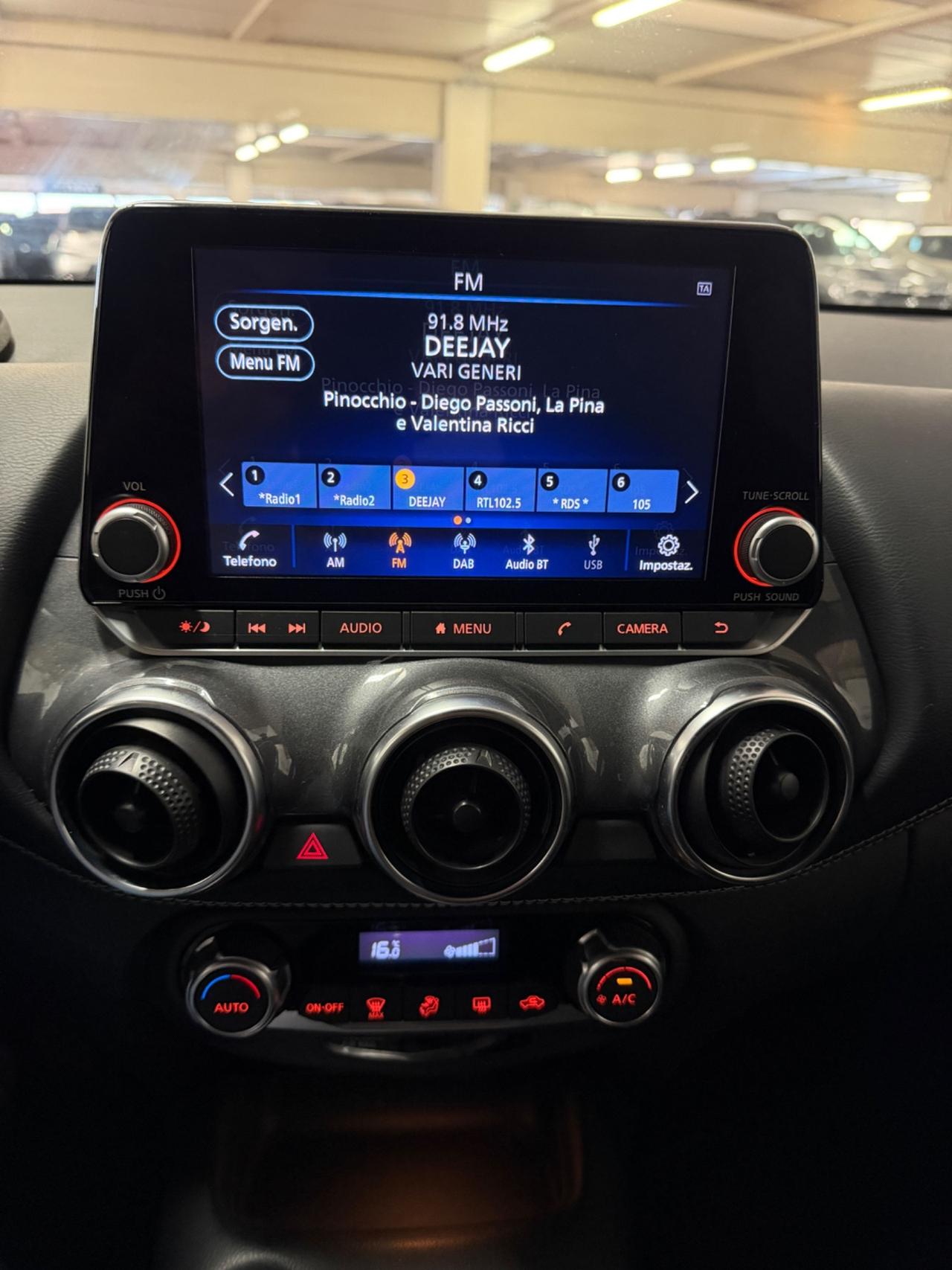 Nissan Juke 1.0 DIG-T 114 CV DCT N-Connecta