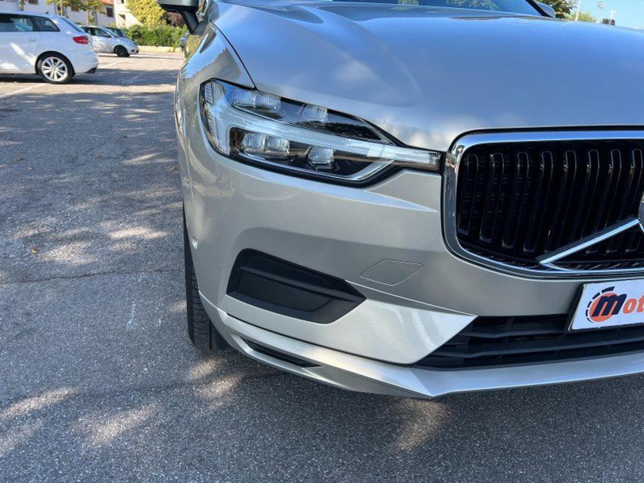 Volvo XC60 B4 (d) AWD Geartronic Business Plus