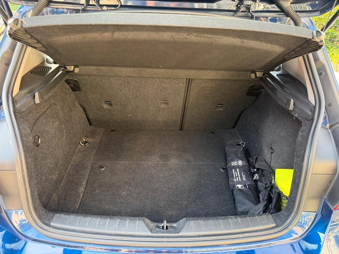 Bmw 118d 5p. Advantage cambio aut.