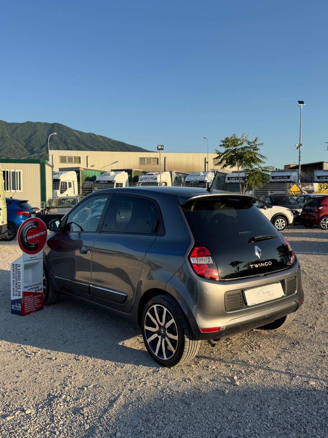 Renault Twingo TCe 90 CV EDC Lovely