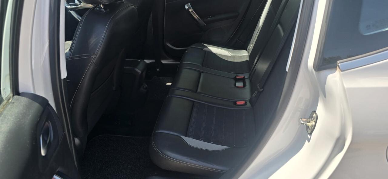 Peugeot 2008 1.6 e-HDi 115 CV Stop&Start Allure garanzia permute