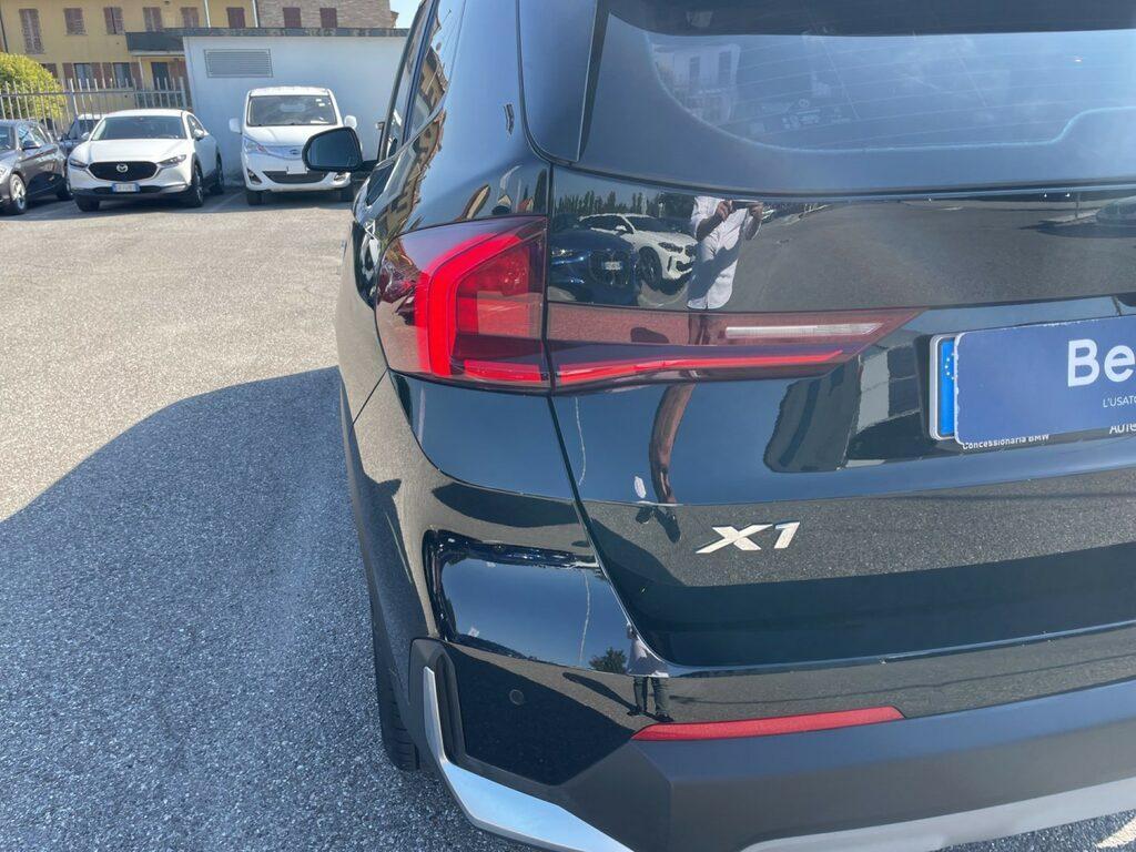 BMW X1 18 i sDrive DCT