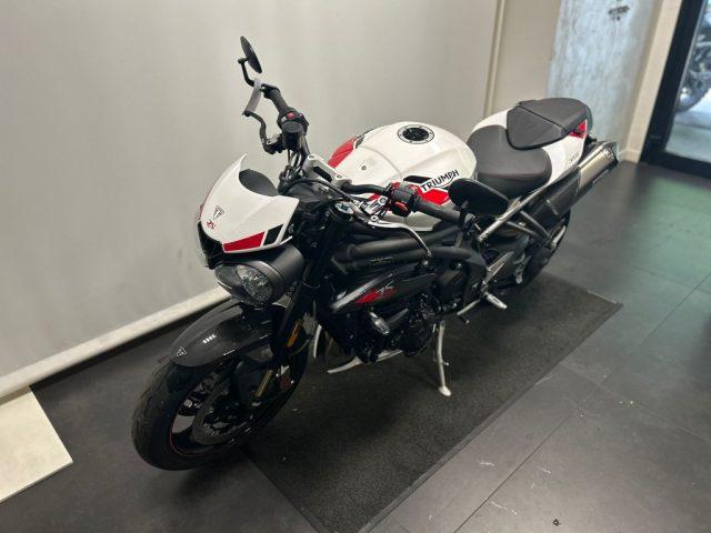 TRIUMPH Speed Triple RS TRIUMPH SPEED TRIPLE RS 1050