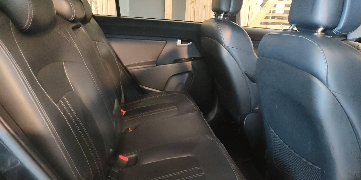 Kia Sportage 1.7 crdi Plus 2wd