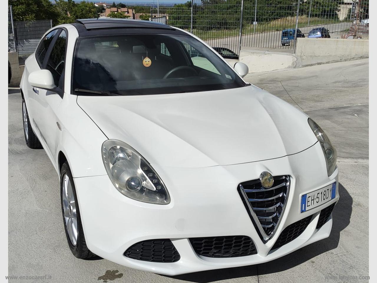 ALFA ROMEO Giulietta 1.6 JTDm-2 105 CV Distinctive TETTO APRIBILE