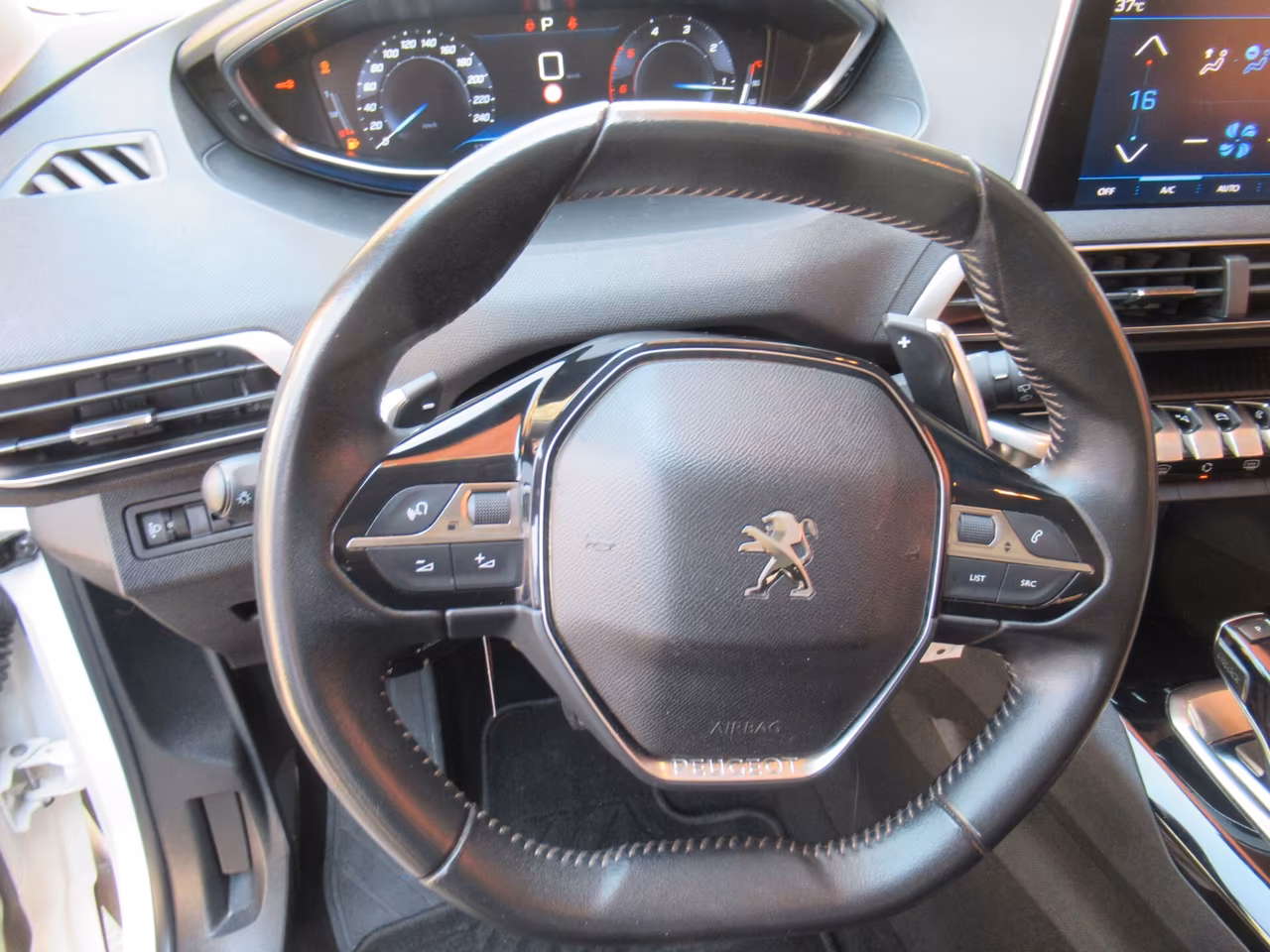 Peugeot 3008 BlueHDi 130 S&S EAT8 Business