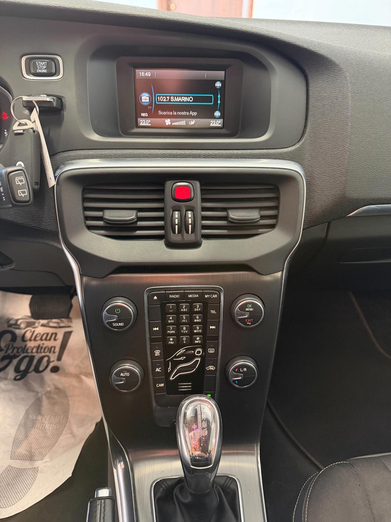 Volvo V40 D2 1.6 Momentum CAMBIO AUTOMATICO