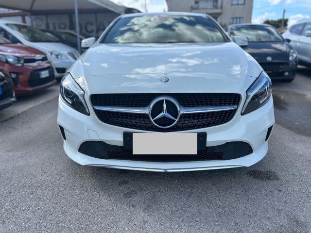 MERCEDES-BENZ A 200 d Sport