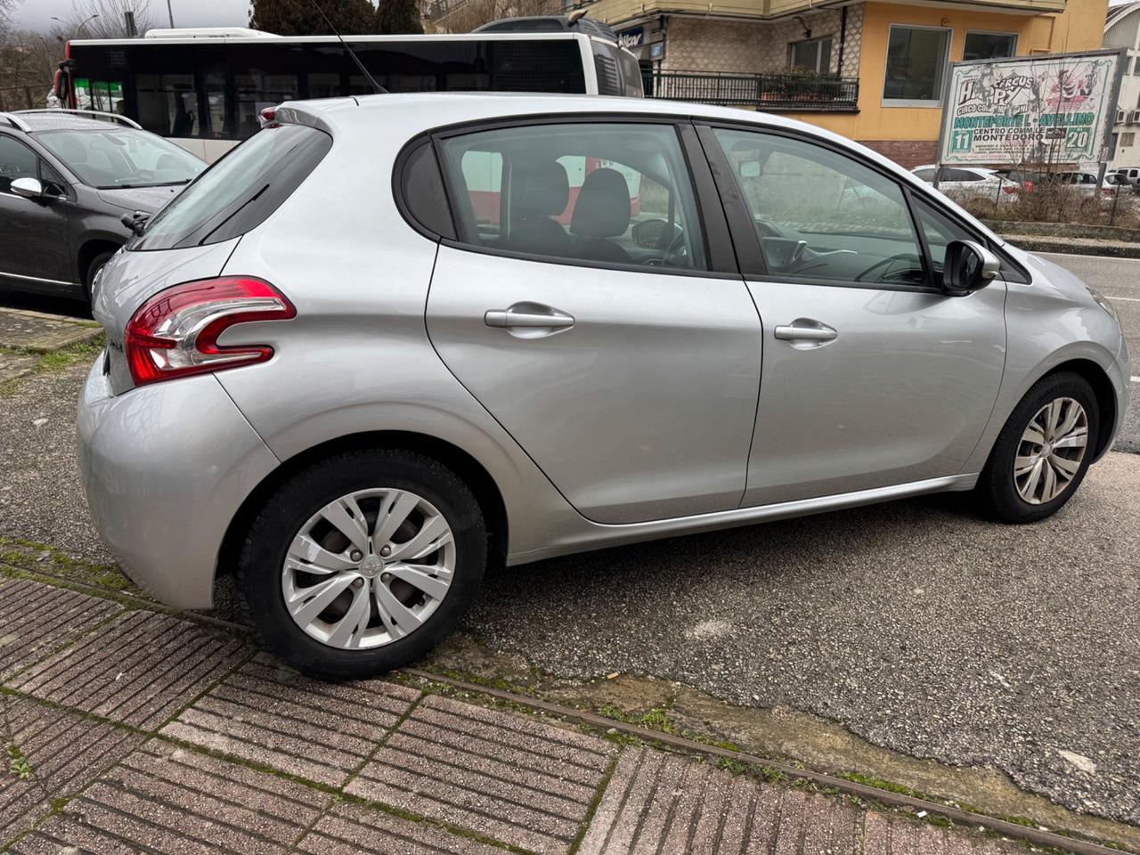 Peugeot 208 PureTech 82 5 porte Active