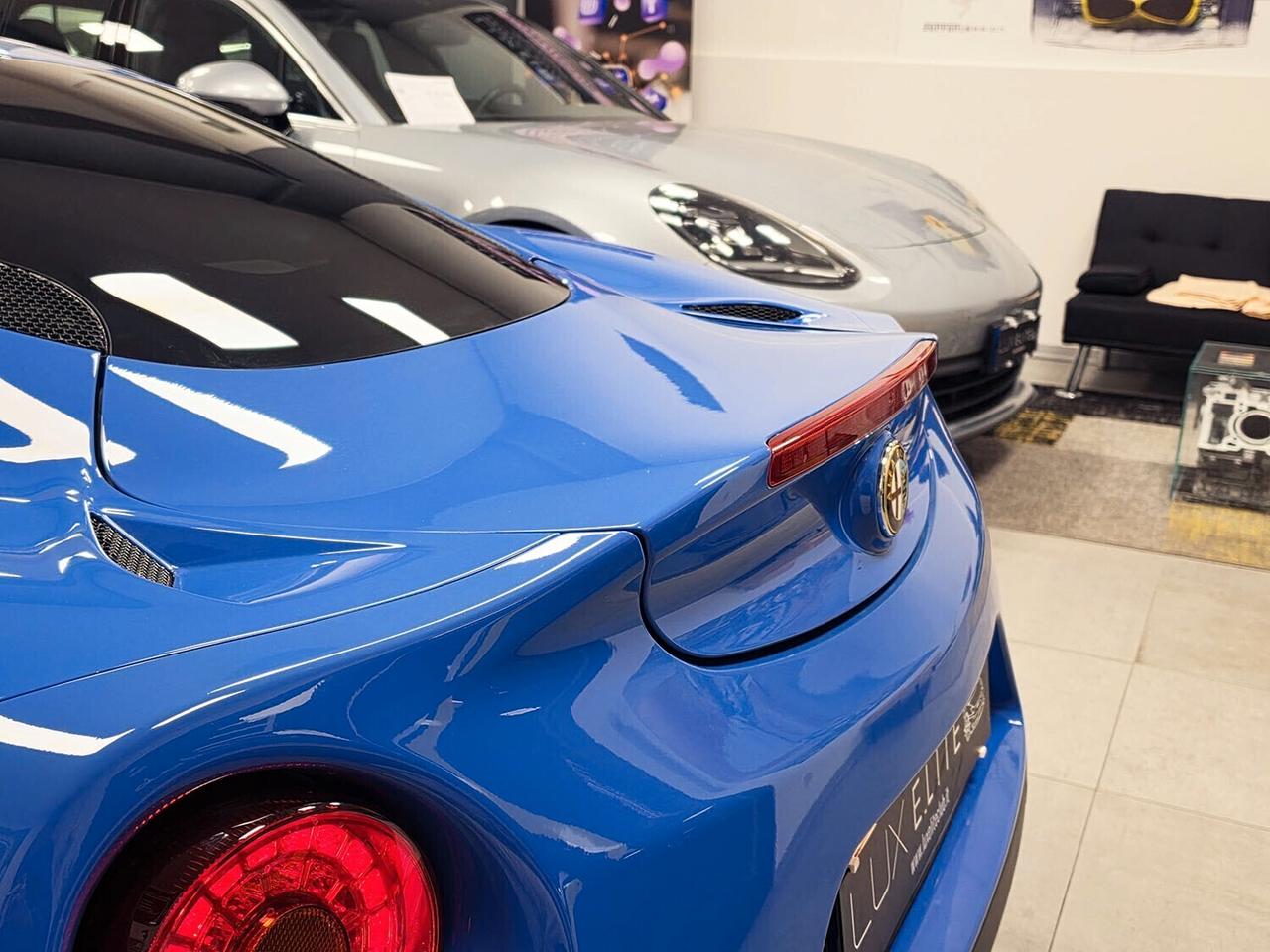 Alfa Romeo 4C 1750 TBi VERNICE SPECIALE _ TAGLIANDATA MENO DI 1000KM FA _ UNICO PROPRIETARIO _ SERVICE BOOK _ GARANZIA 12 MESI _ ALPINE _ ESTINTORE