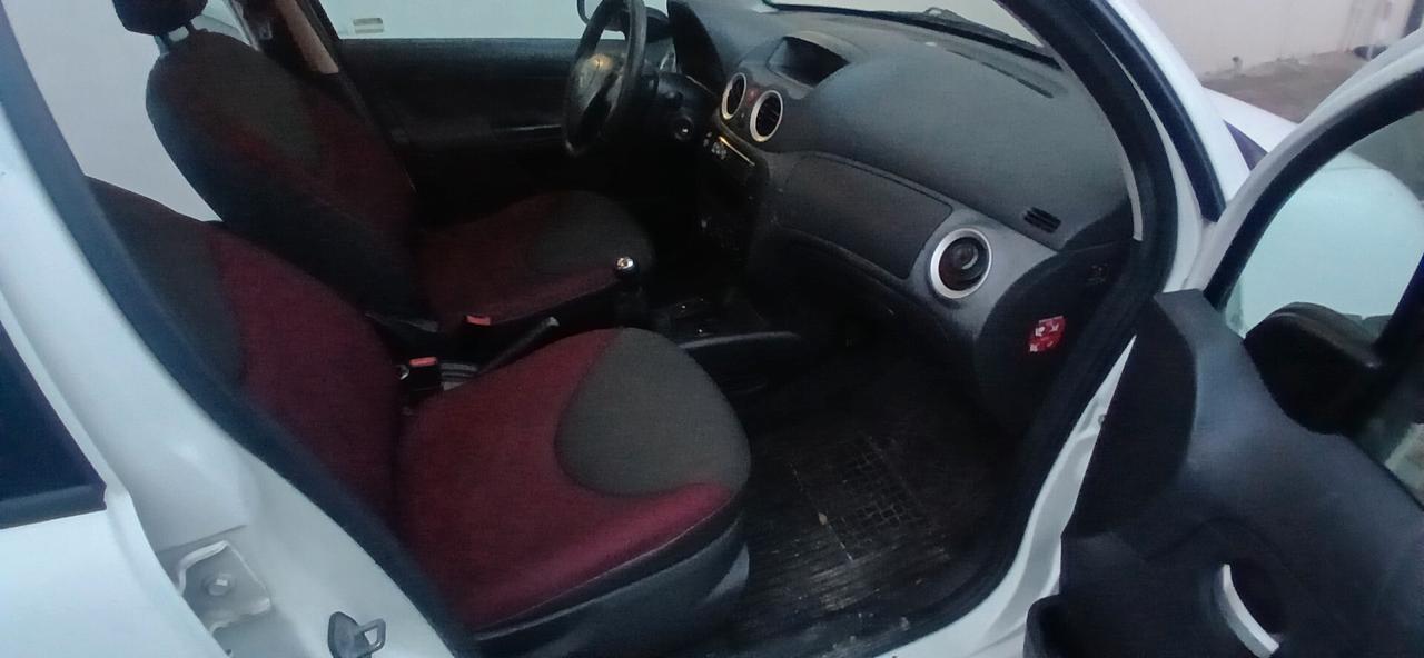 Citroen C3 1.4 HDi 70 autocarro