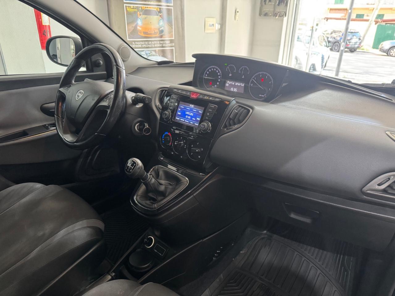 Lancia Ypsilon 1.3 MJT 95 CV Silver Occasione