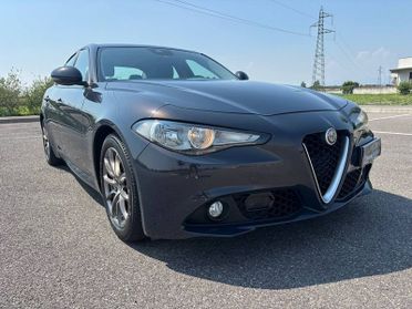 Alfa Romeo Giulia CINGHIA FATTA - 2.2 diesel 150cv