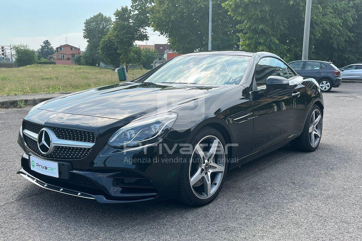 MERCEDES SLC 180 AMG line