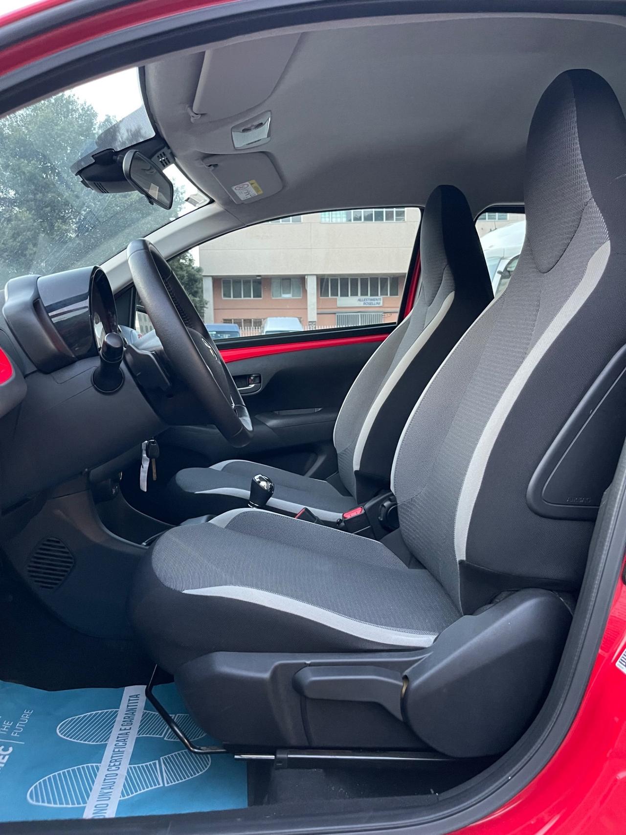 Toyota Aygo 1.0 BENZINA 72 CV 5 porte - CAMBIO AUTOMATICO