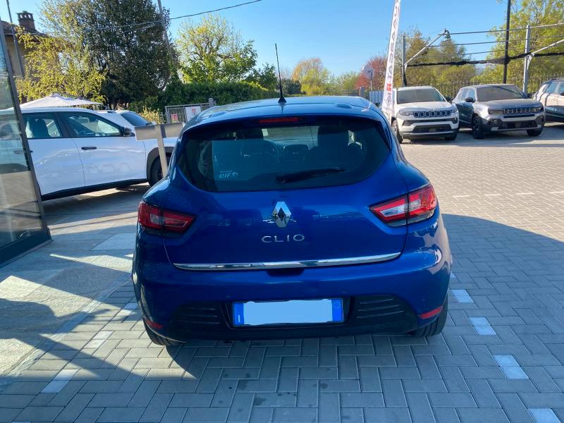 Renault Clio 5 Porte Clio 0.9 tce Moschino Zen Gpl 90cv