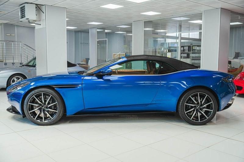 Aston Martin DB11 ASTON MARTIN DB11 VOLANTE