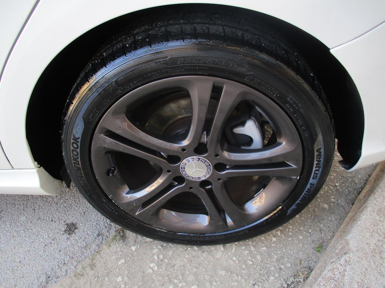 MERCEDES-BENZ B 180 CDI Premium