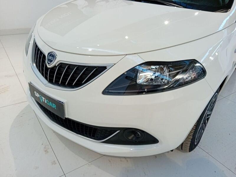 Lancia Ypsilon 1.0 FireFly 5 porte S&S Hybrid Gold