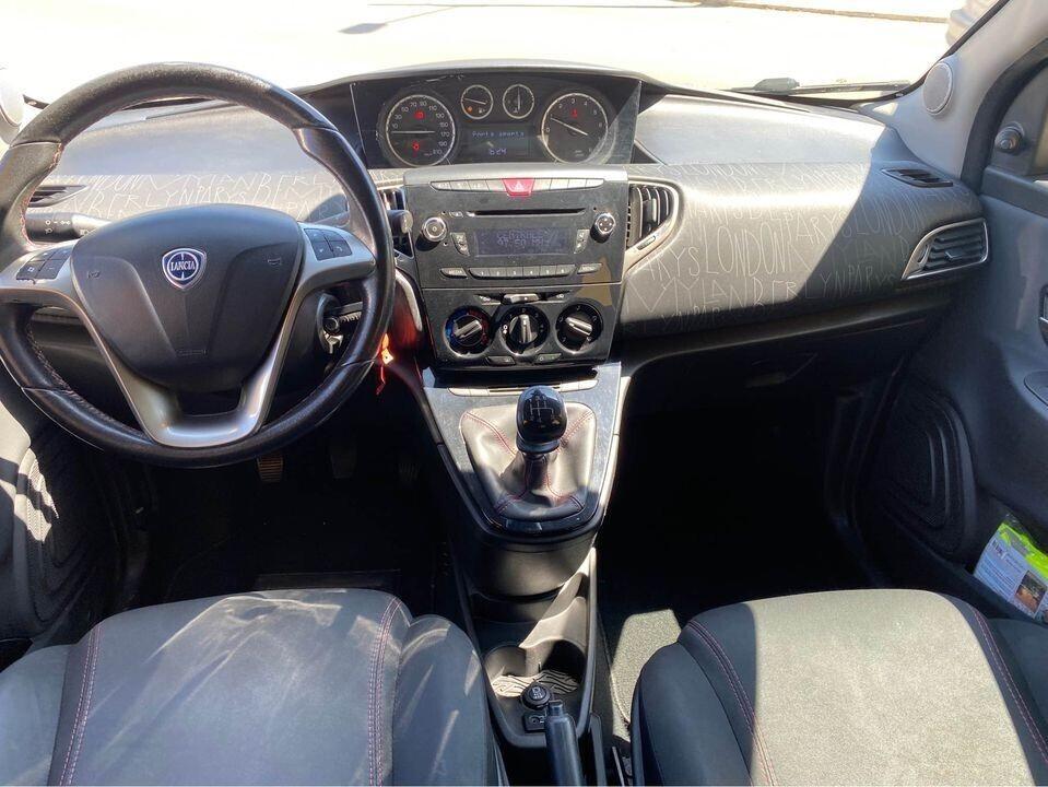 Lancia Ypsilon 1.2 69 CV 5 porte Elefantino