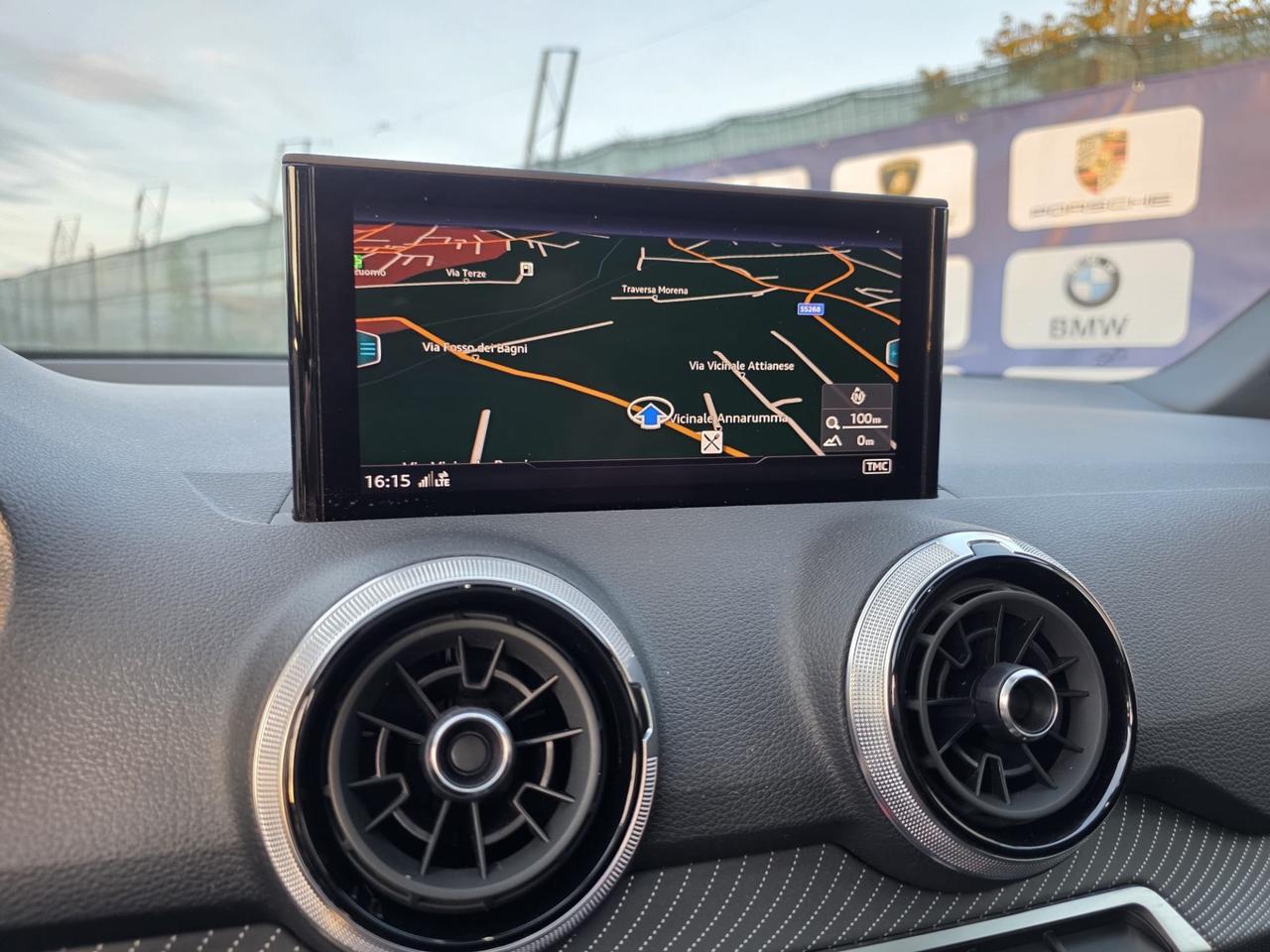 AUDI Q2 3X S-LINE BLACK EDITION