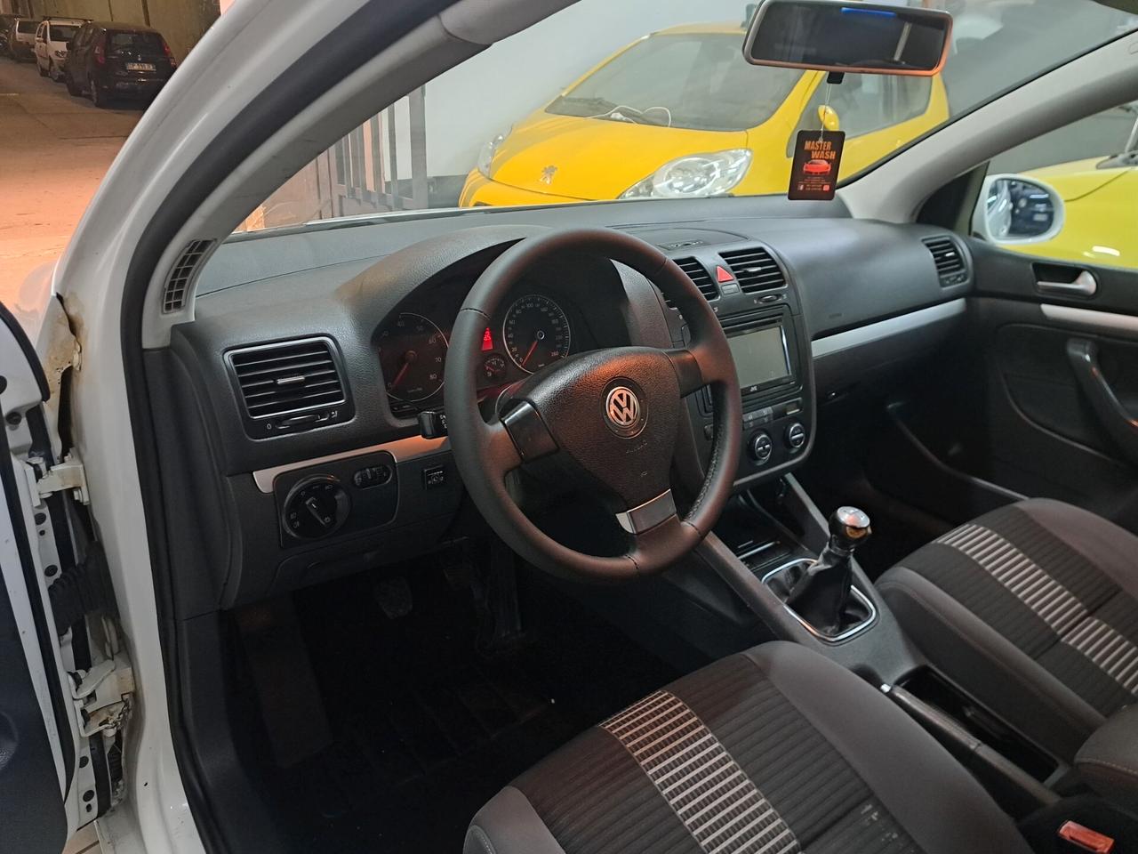 Volkswagen Golf 1.6 gpl unico prop 2008