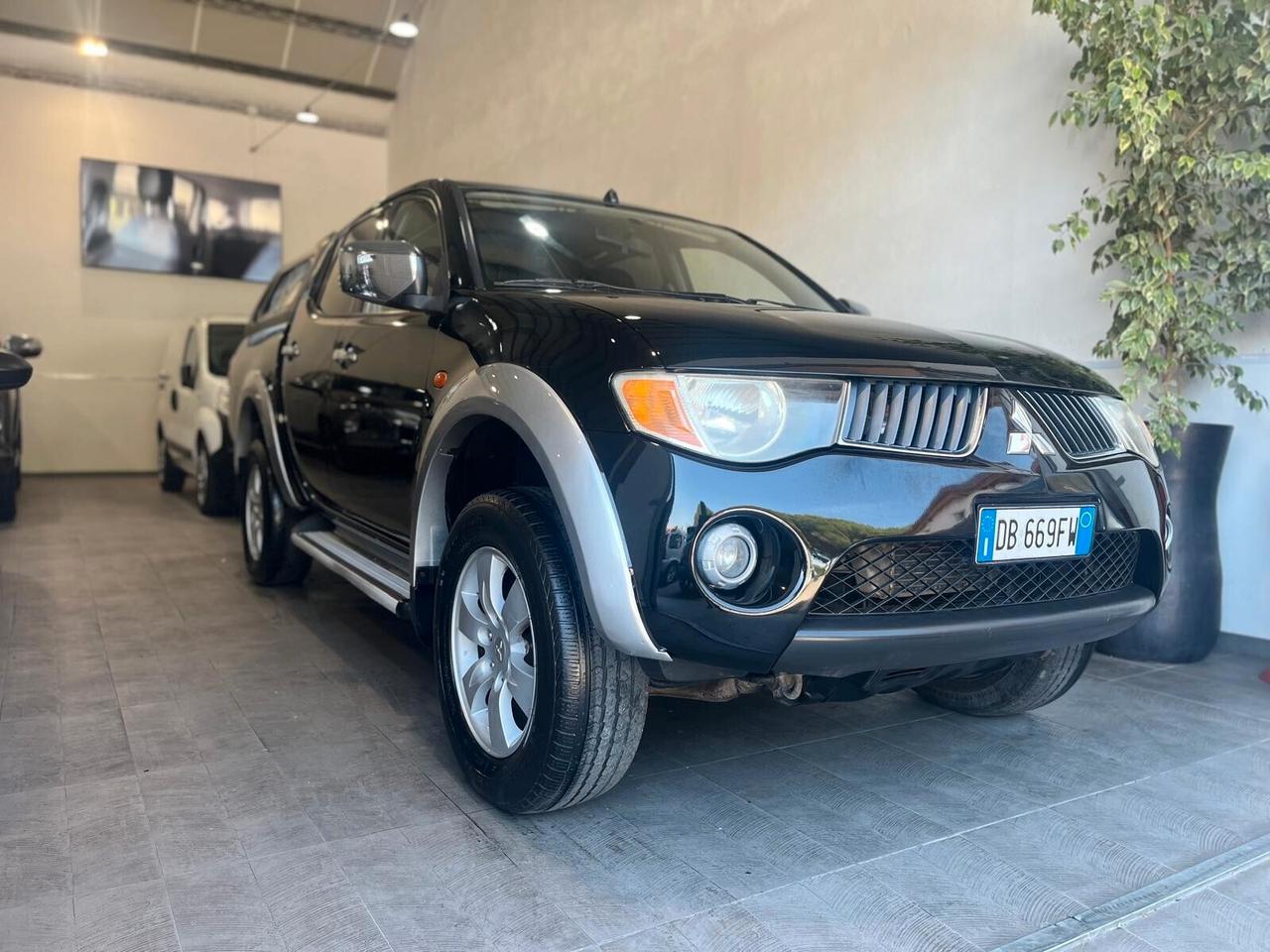 MITSUBISHI L200 2.5 4X4 136CV DOUBLE CAB INTENSE+HARDTOP