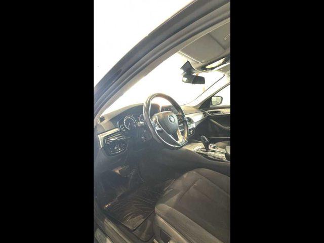 BMW 525 Serie 5(G30/31/F90) - d Business