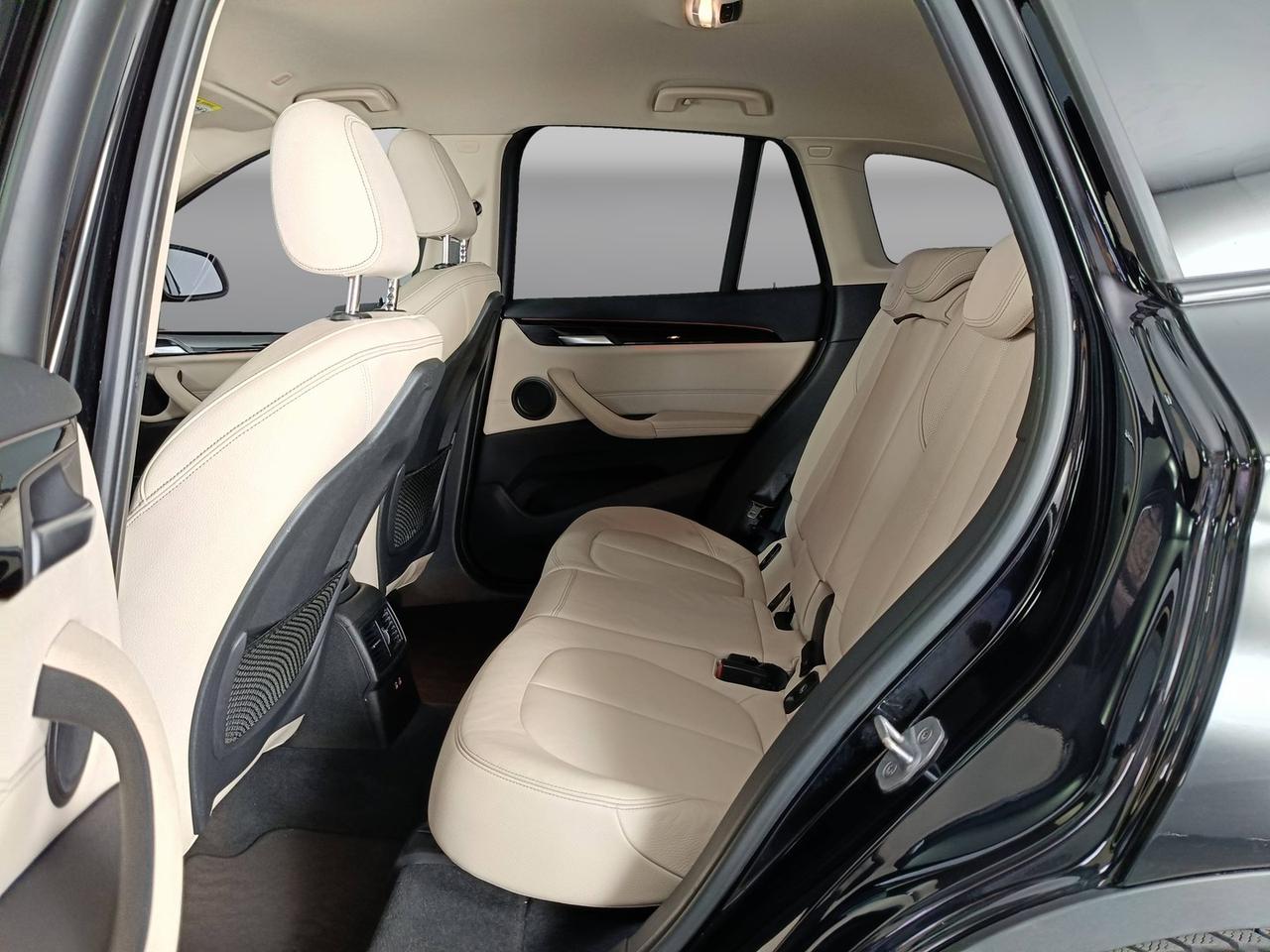 BMW X1 F48 - X1 sdrive20d xLine