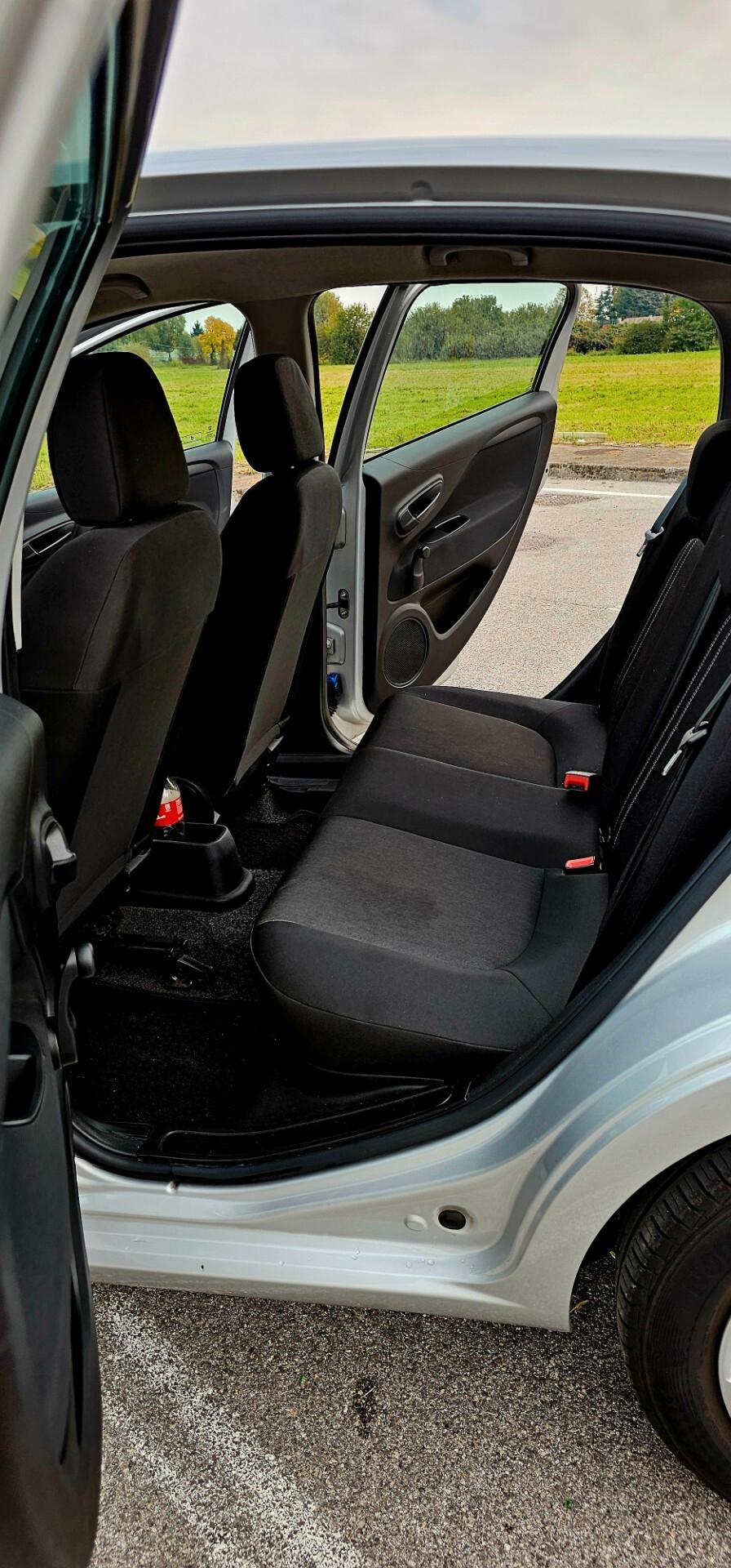 Fiat Punto 1.2 8V 5 porte Lounge