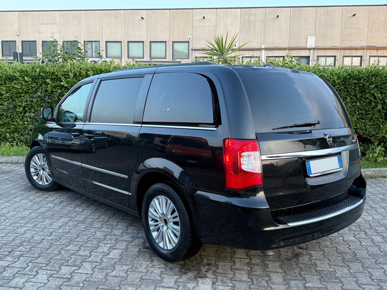 Lancia Voyager 2.8 Turbodiesel Platinum 177 CV