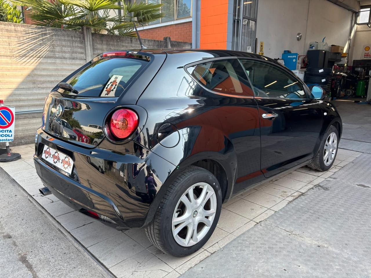 Alfa Romeo MiTo 1.4 105 CV M.air S&S Distinctive Sport Pack