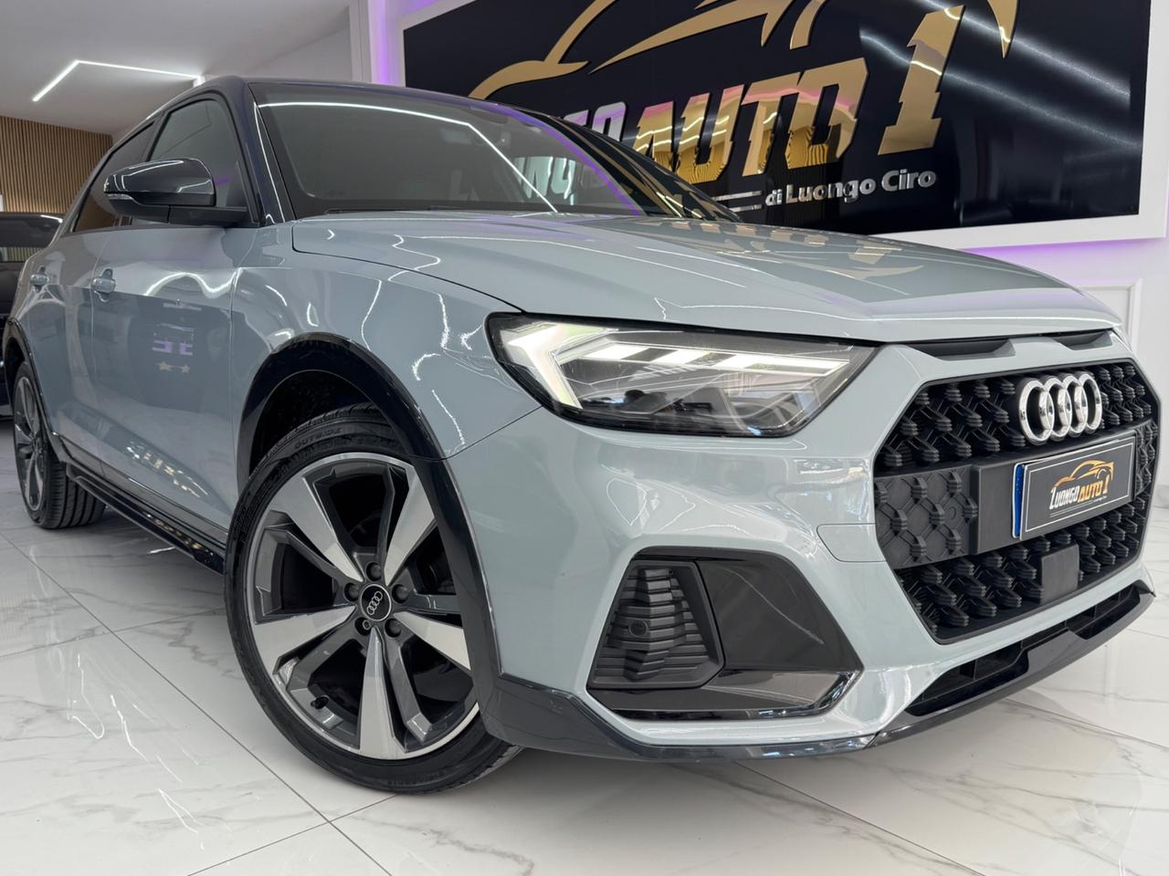 Audi A1 citycarve S- tronic Identity Contrast Iper Full