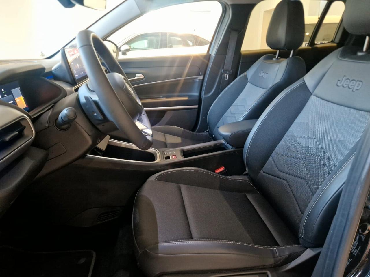 Jeep Avenger 1.2 Turbo 110 CV MHEV Summit