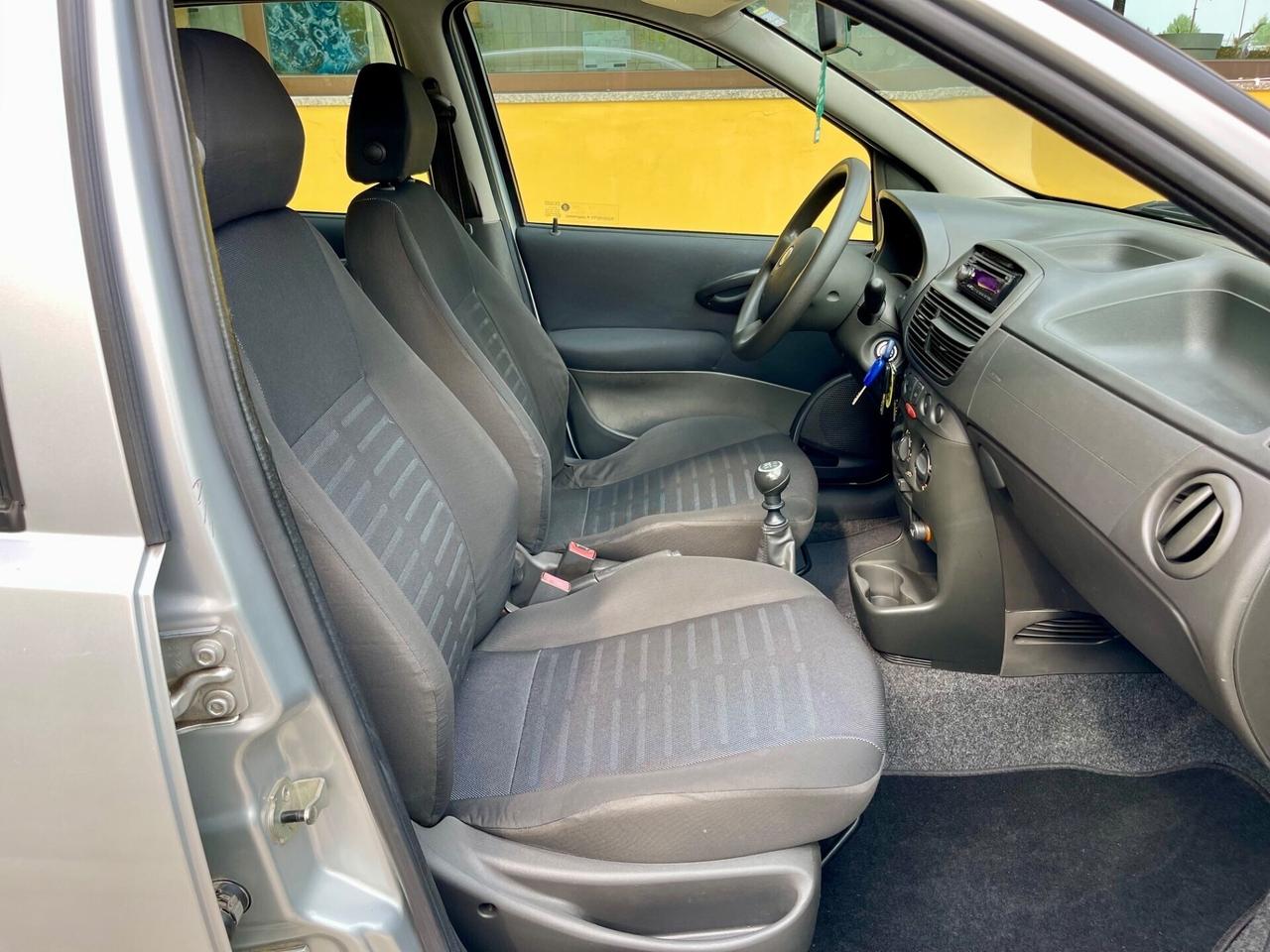Fiat Punto 1.2 44kw OK NEOPATENTATI UNIPROP