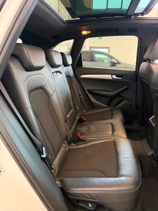 AUDI Q5 3.0 V6 TDI quattro S tronic //TETTO//NAVI//
