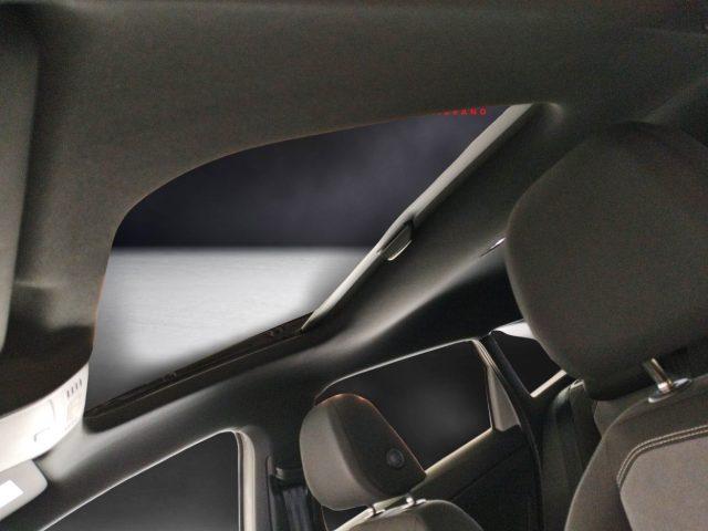 VOLKSWAGEN Taigo 1.0 TSI 115 CV R-Line Plus Km 17.000 Iva Esp.