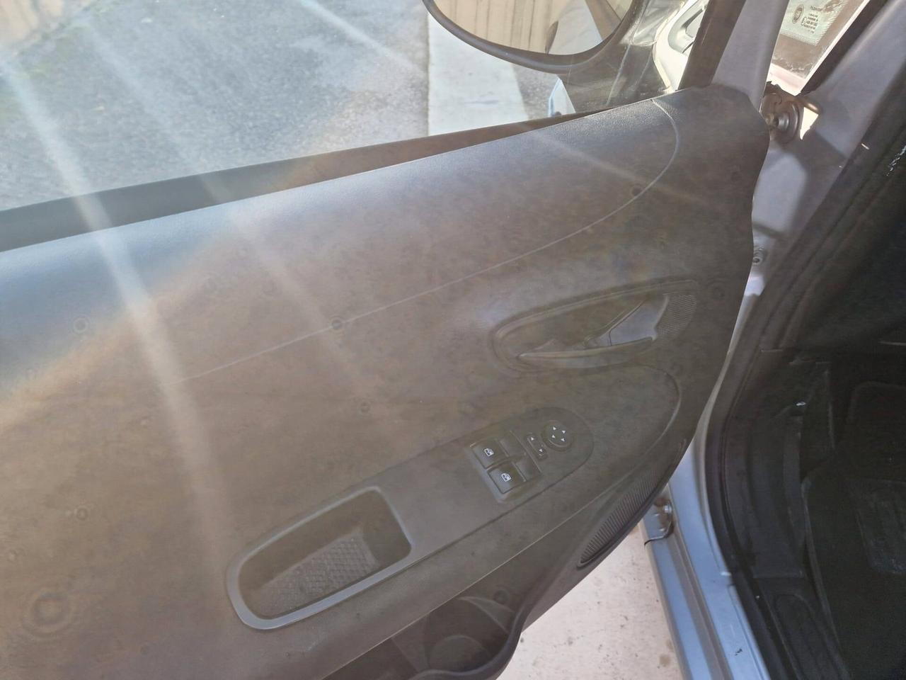 Fiat Punto 1.3 MJT 85 CV 5 porte ANNO 07/2014 KM 247000 ITALIANA SUPER PREZZO 2800€