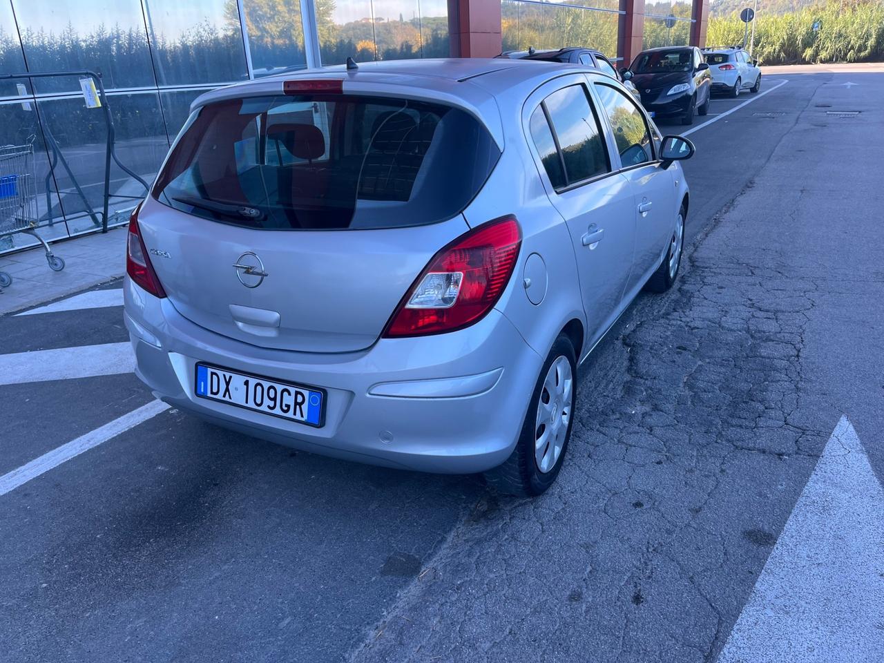 Opel Corsa 1.2 5 porte Cosmo 2009 164.000 KM