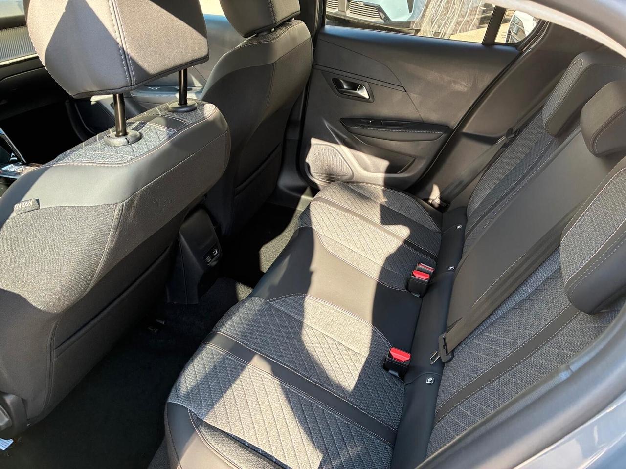 Peugeot 208 Hybrid 145 e-DCS6 Allure