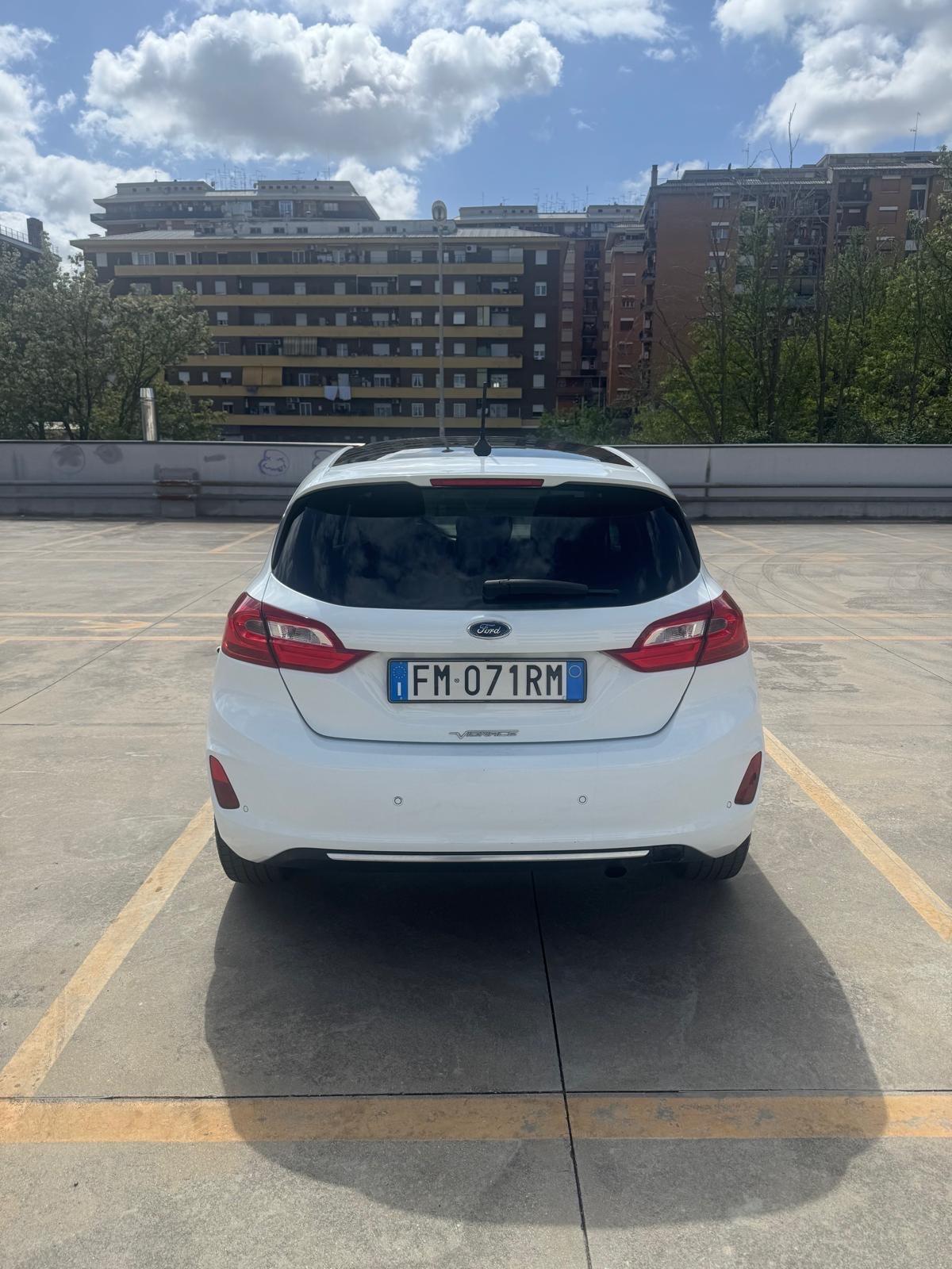 Ford Fiesta 1.0 Ecoboost 100 CV 5 porte Vignale