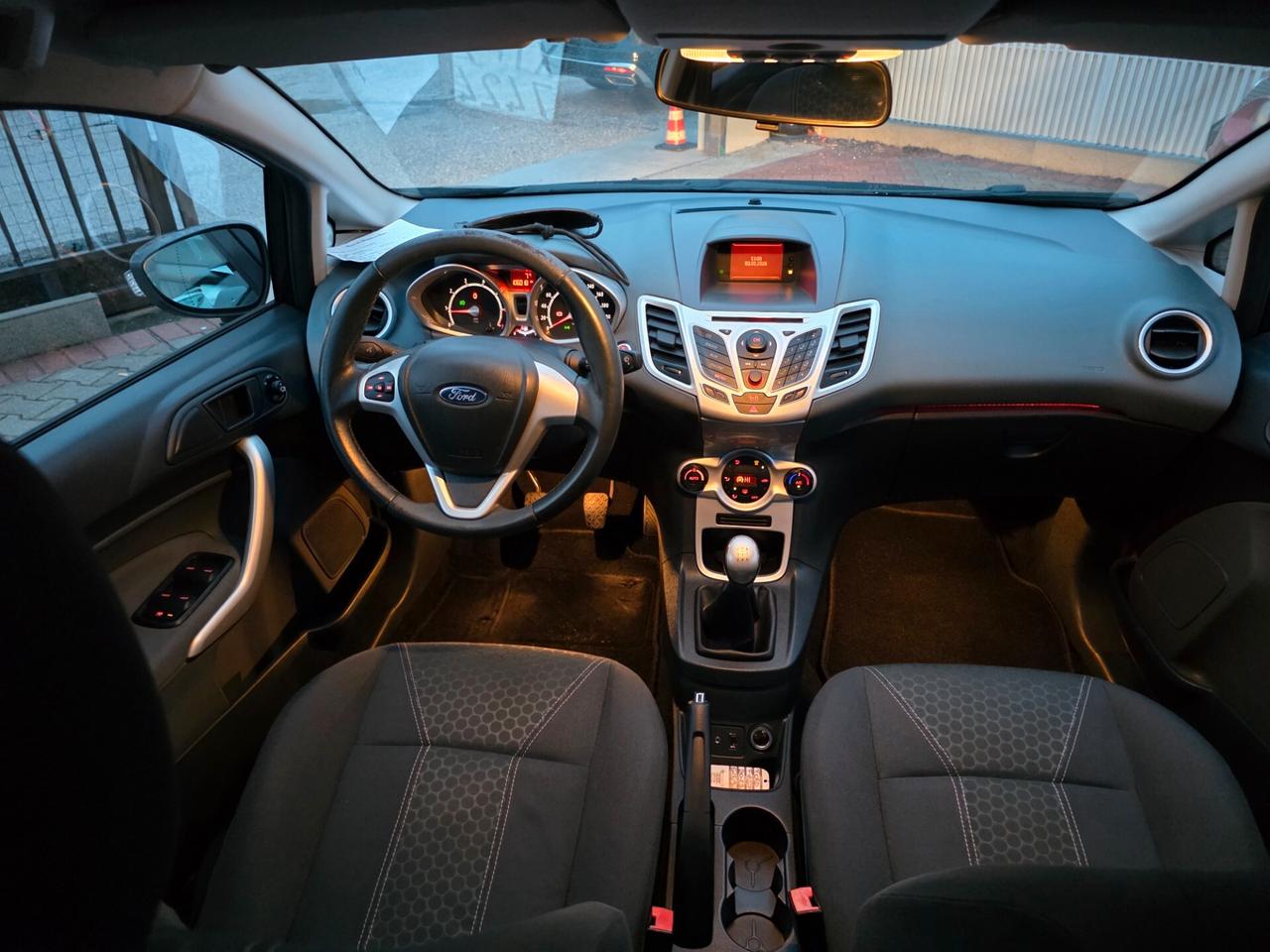 Ford Fiesta 1.2B unico proprietario garantita 12M