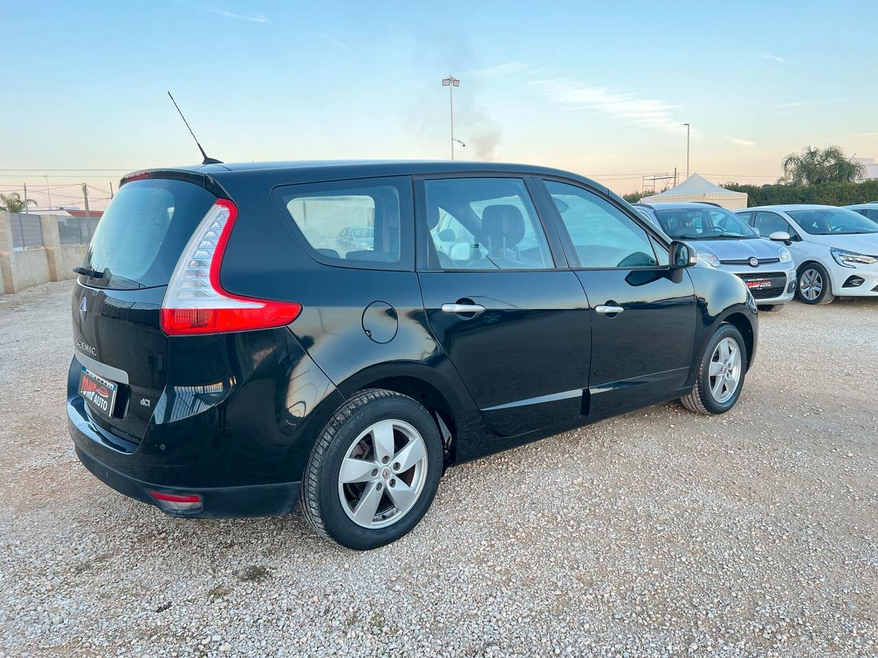 Renault Scenic 1.5 dCi 7 posti 110 CV