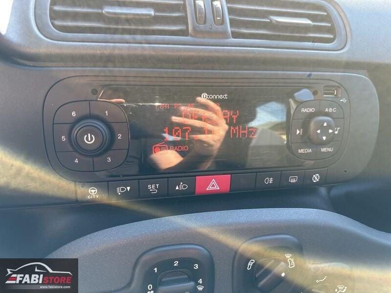 FIAT Panda 1.2 Easy 69 Cv - Bluetooth, Clima, Radio ecc